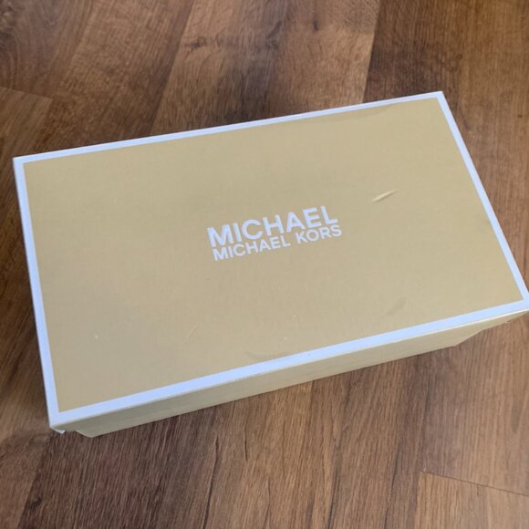 🆕 MK Blue Velvet D'Orsay Heels - Picture 14 of 14